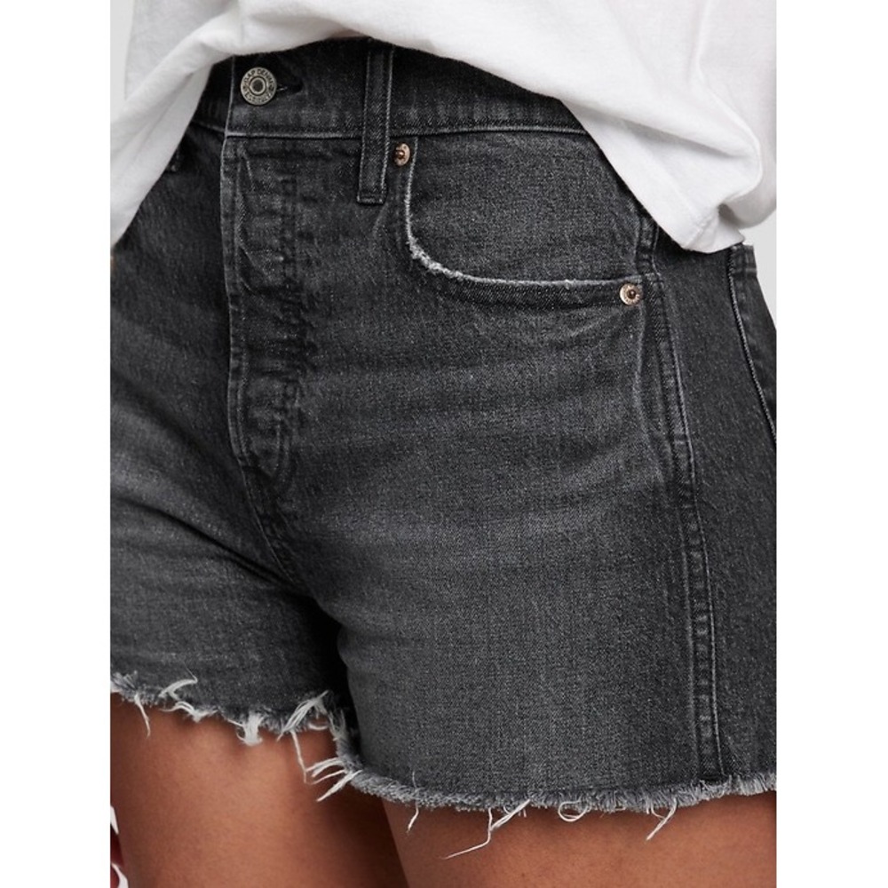 GAP Cheeky Shorts Sky High Distressed Washed‎ Black Cut-Off Denim Shorts 27/4R